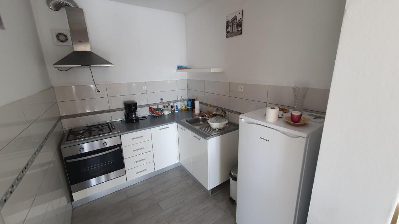 Angel Apartment Drniš Екстериор снимка